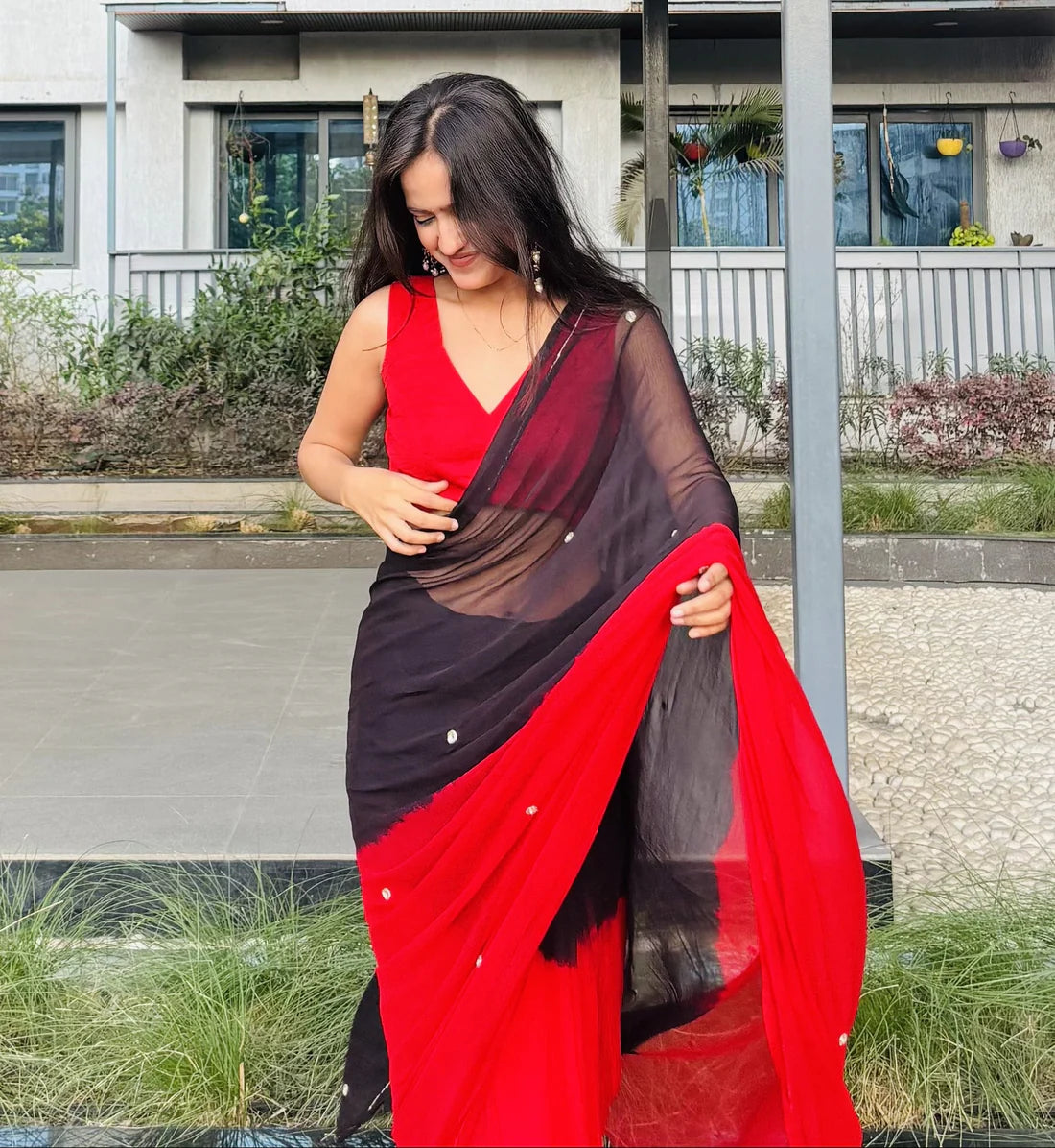 Bold Noir Red Saree