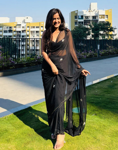 Black Aura Elegance Saree